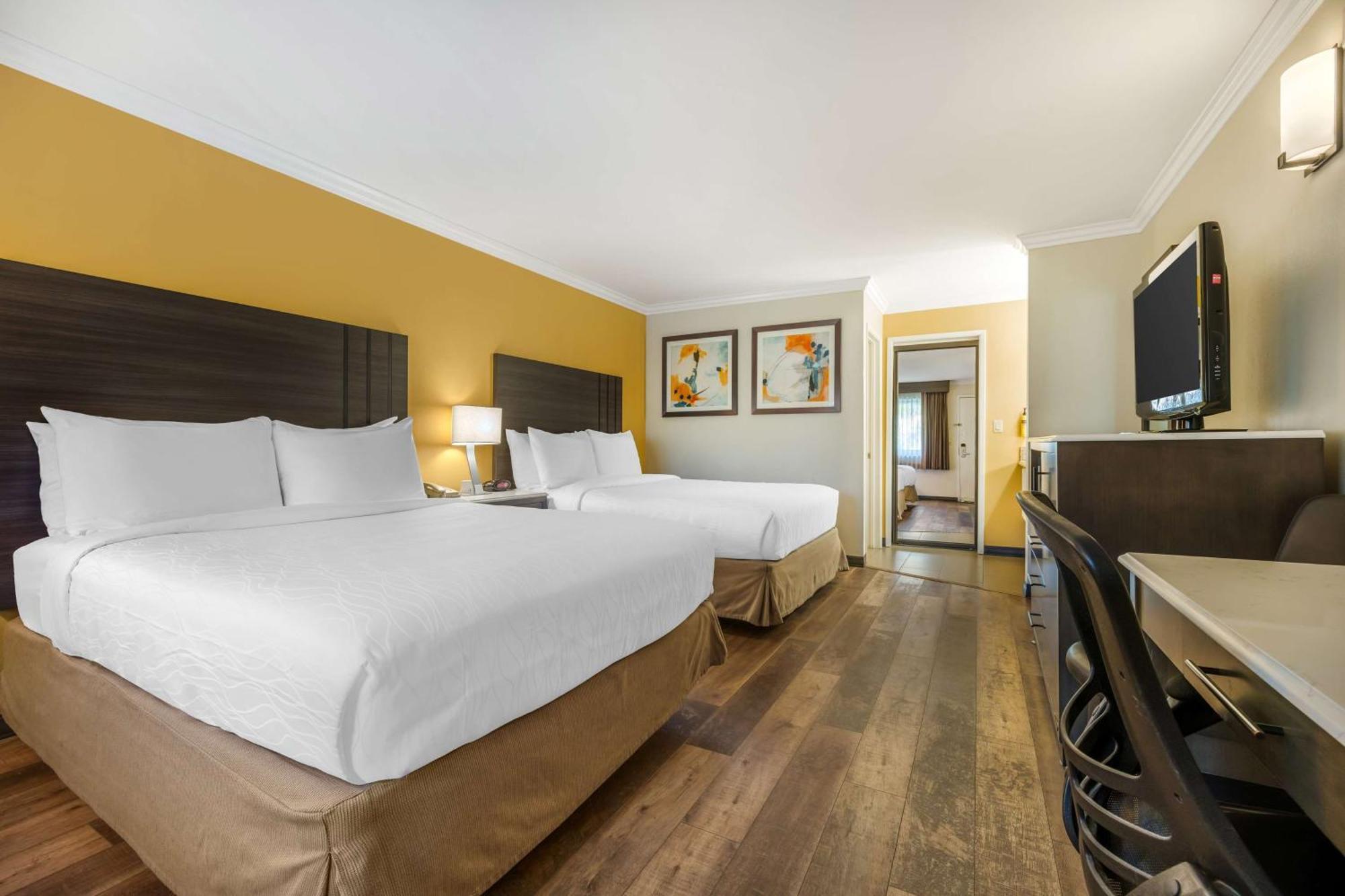 Hotel Western Orange County Airport North