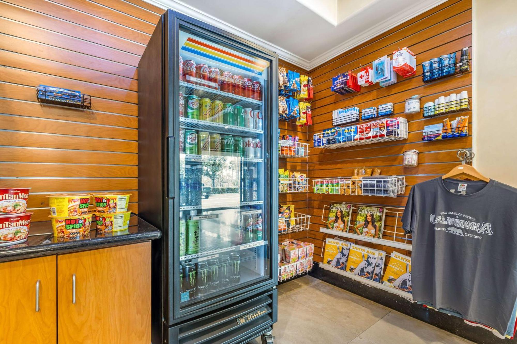 Hotel Western Orange County Airport North 3*
