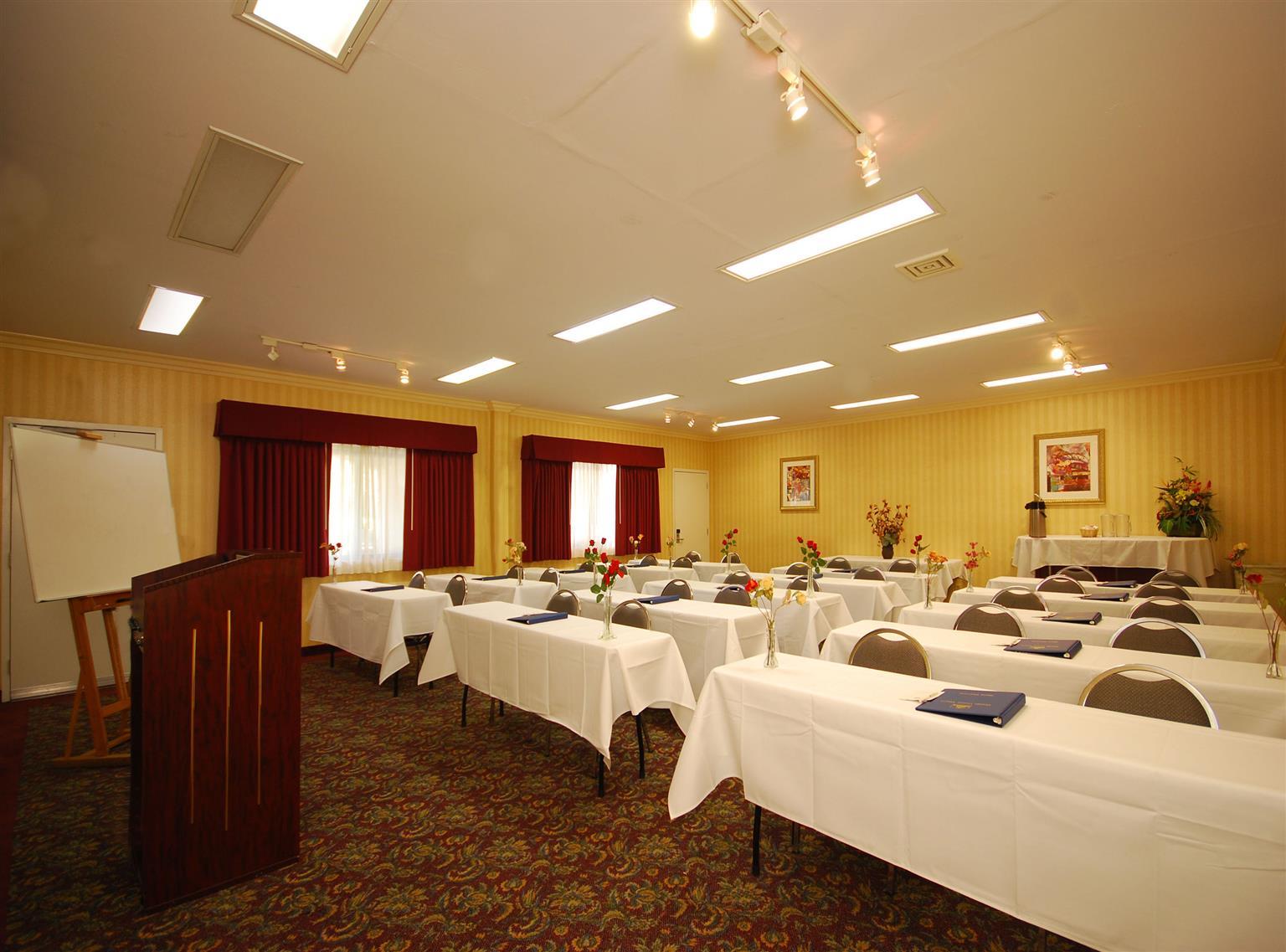 Western Orange County Airport North Hotel Santa Ana