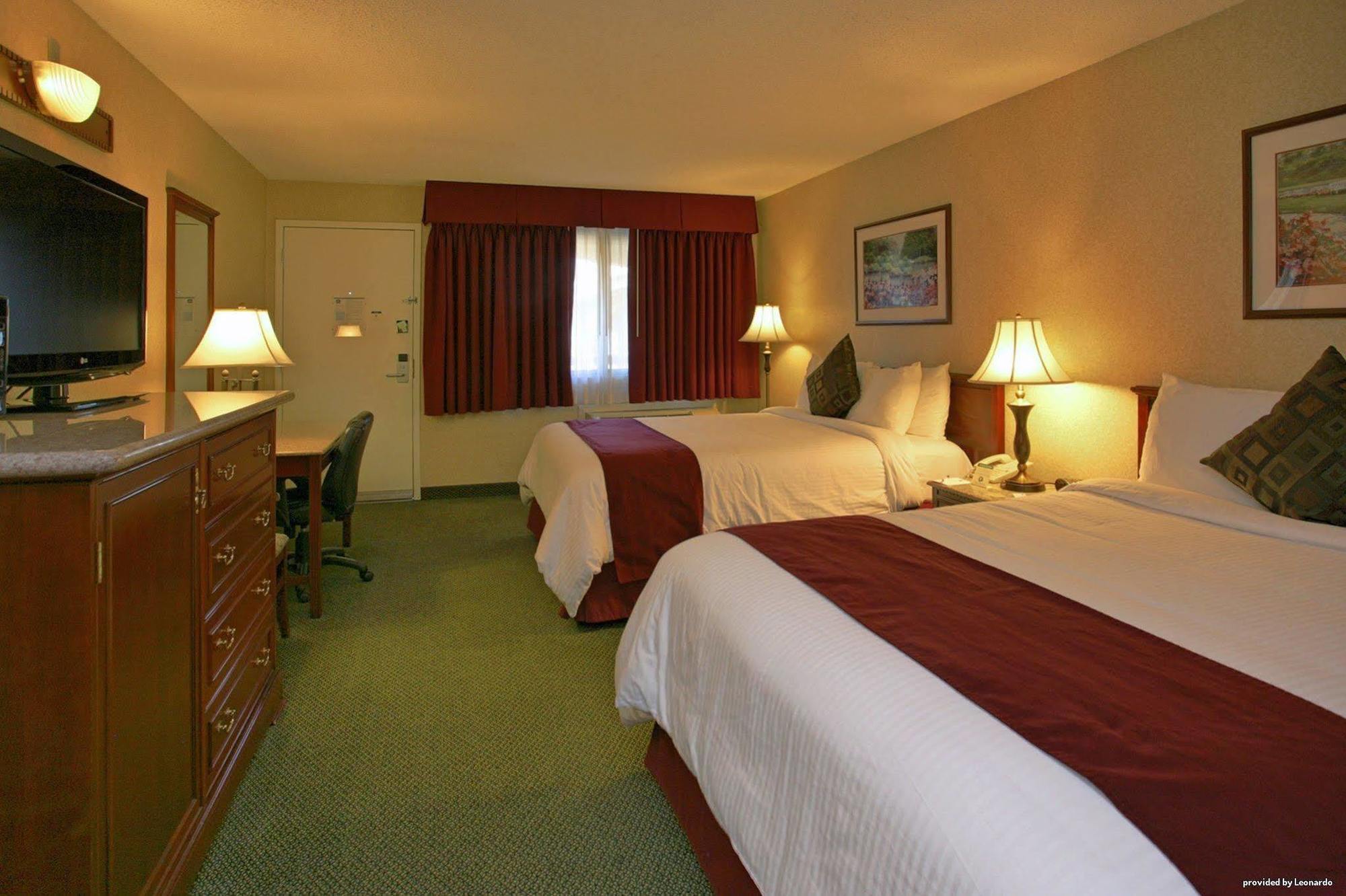 Western Orange County Airport North Hotel Santa Ana