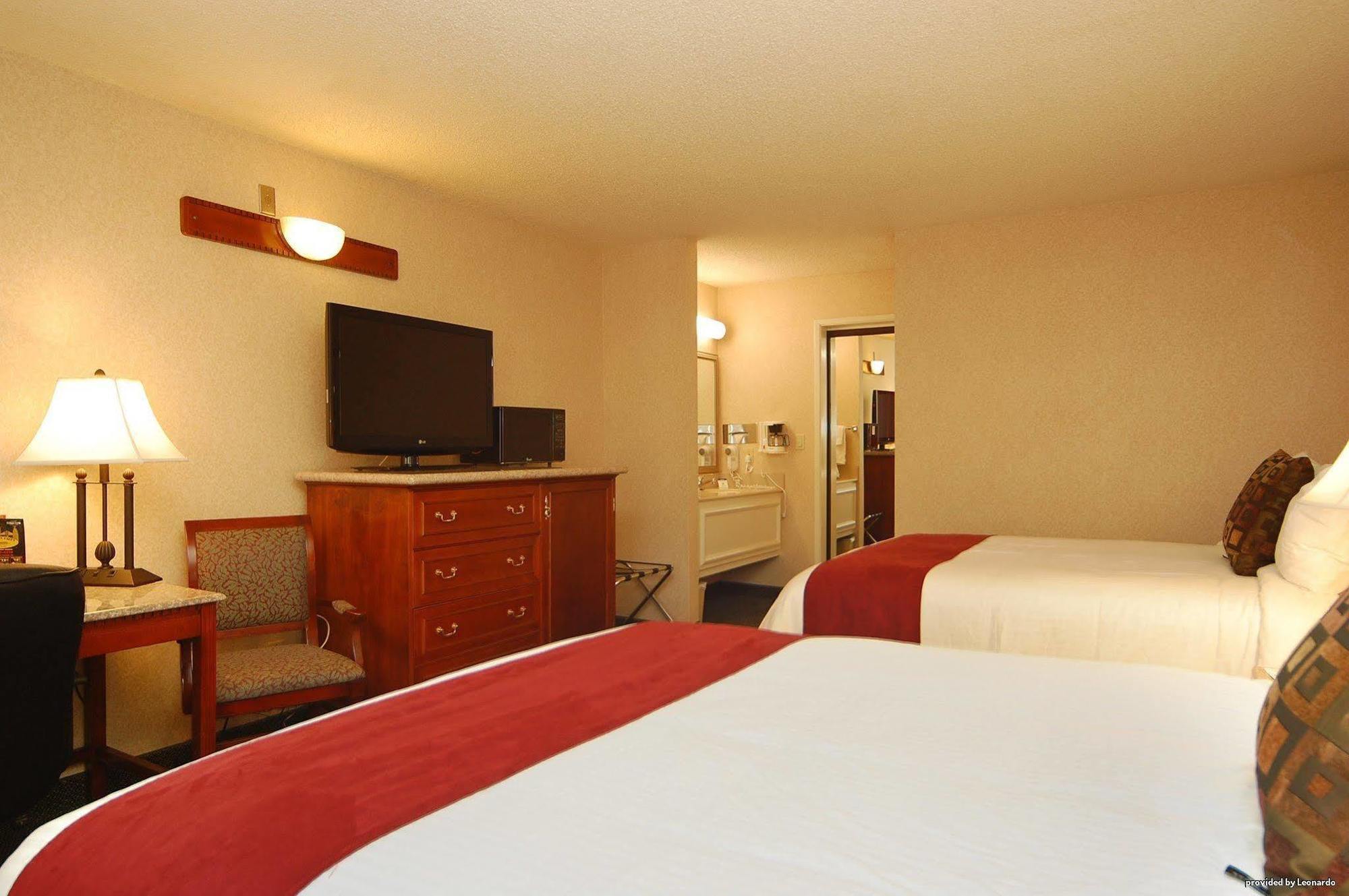 Western Orange County Airport North Hotel Santa Ana